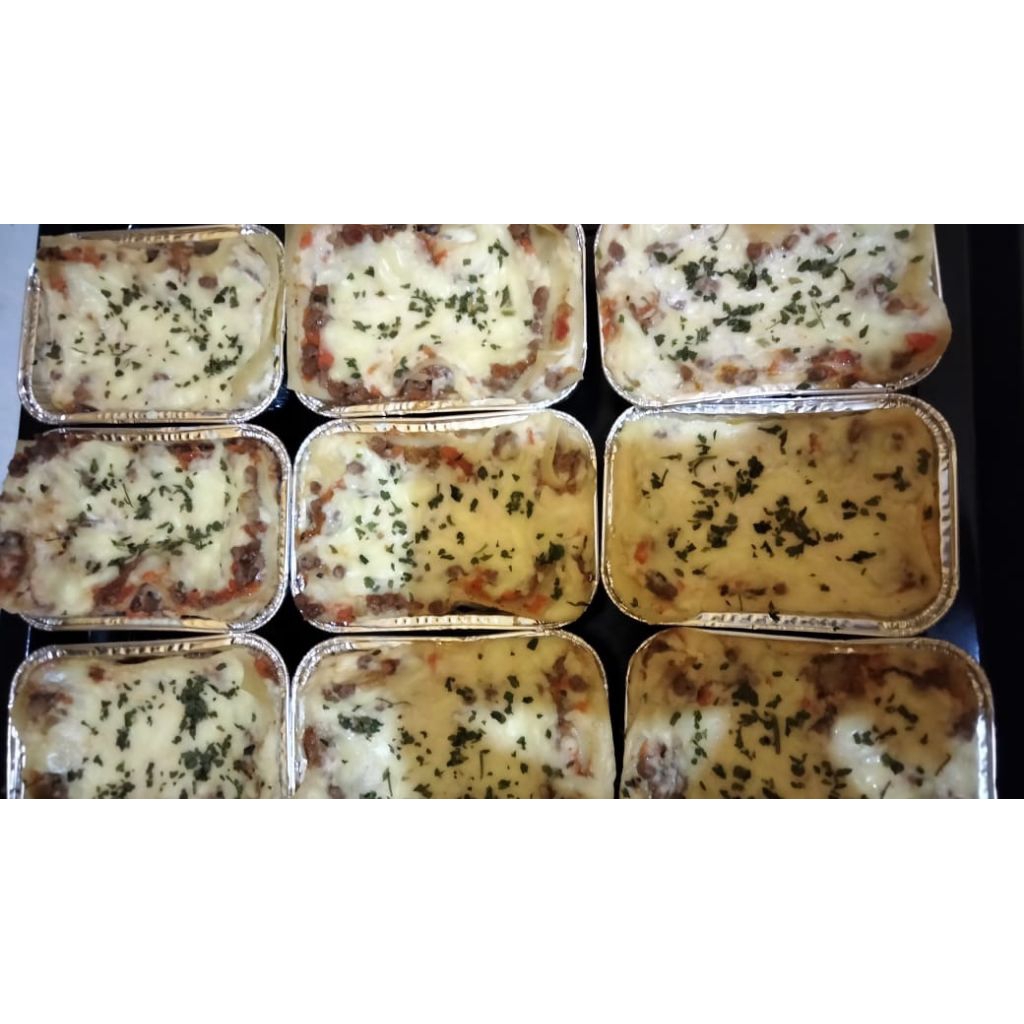 

Beef Lasagna 190ml ( paket hemat beli banyak )