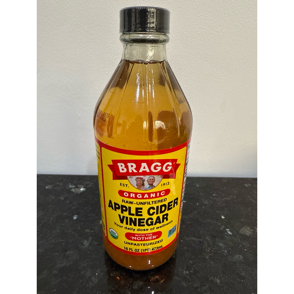 

Bragg Apple Cider Vinegar 473 ml ( Cuka Apel Organik 473 ml)
