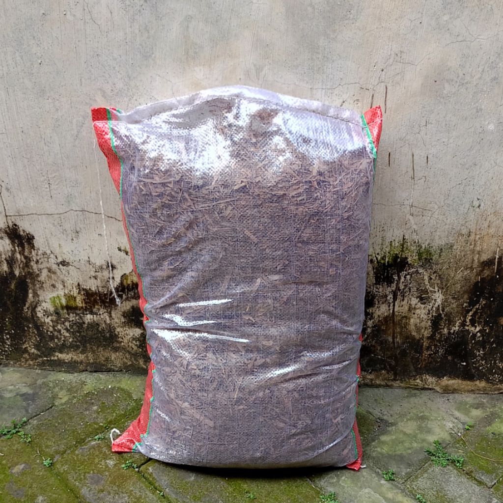 HUMUS DAUN BAMBU KEMASAN KARUNG MEDIA TANAM KOMPOS PUPUK