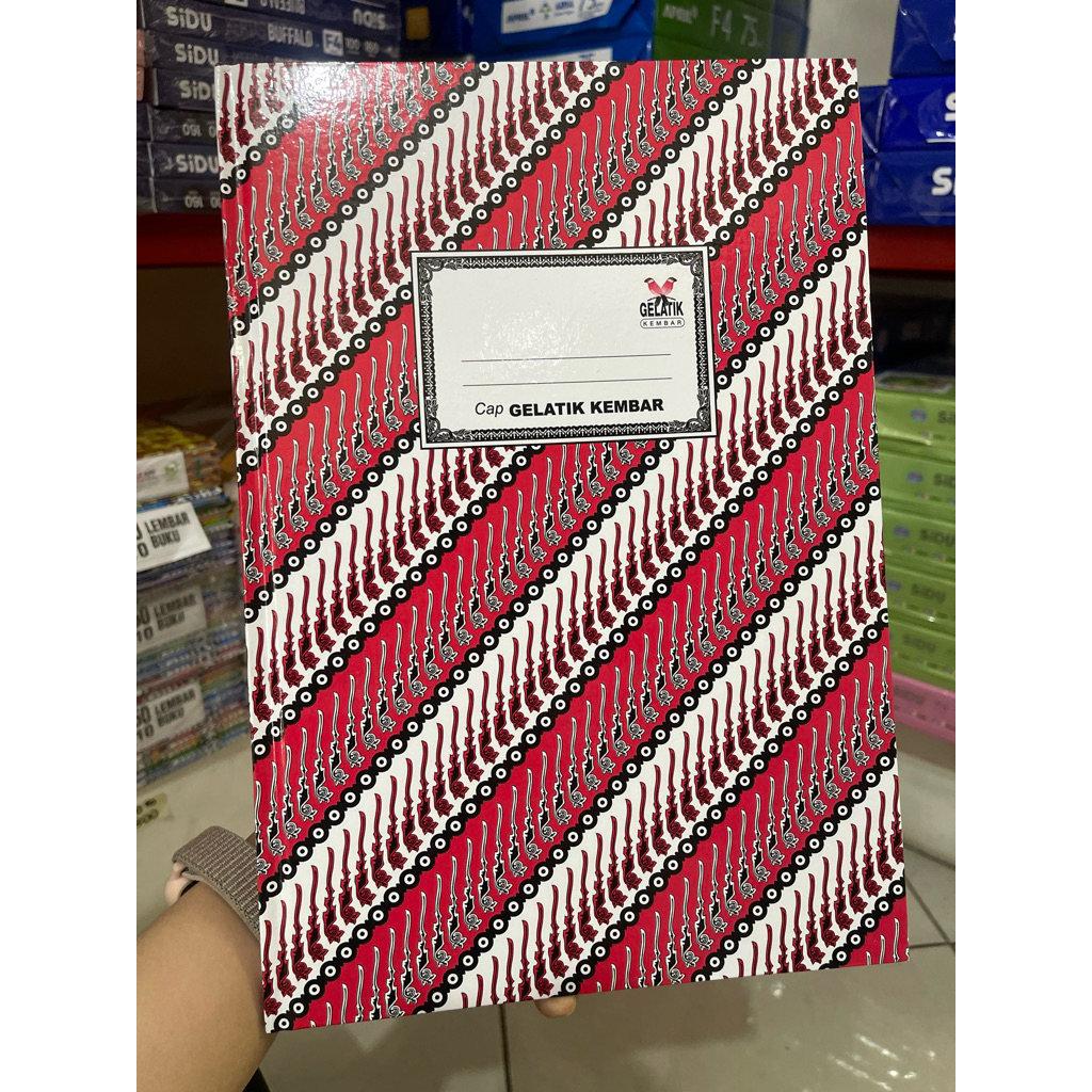 

BUKU FOLIO HARD COVER ISI 50 LEMBAR GELATIK KEMBAR