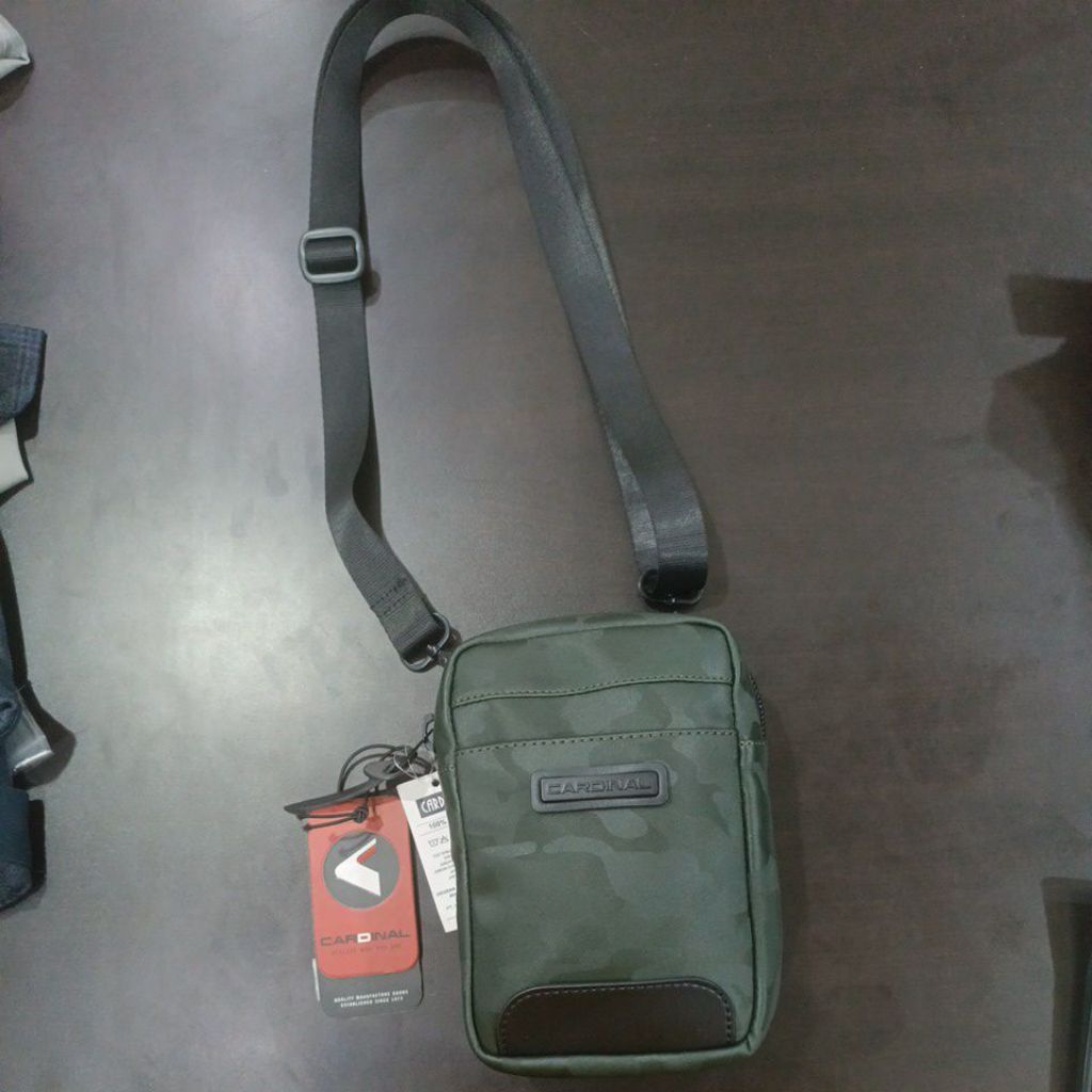 TAS PRIA CARDINAL SELEMPANG/5846342