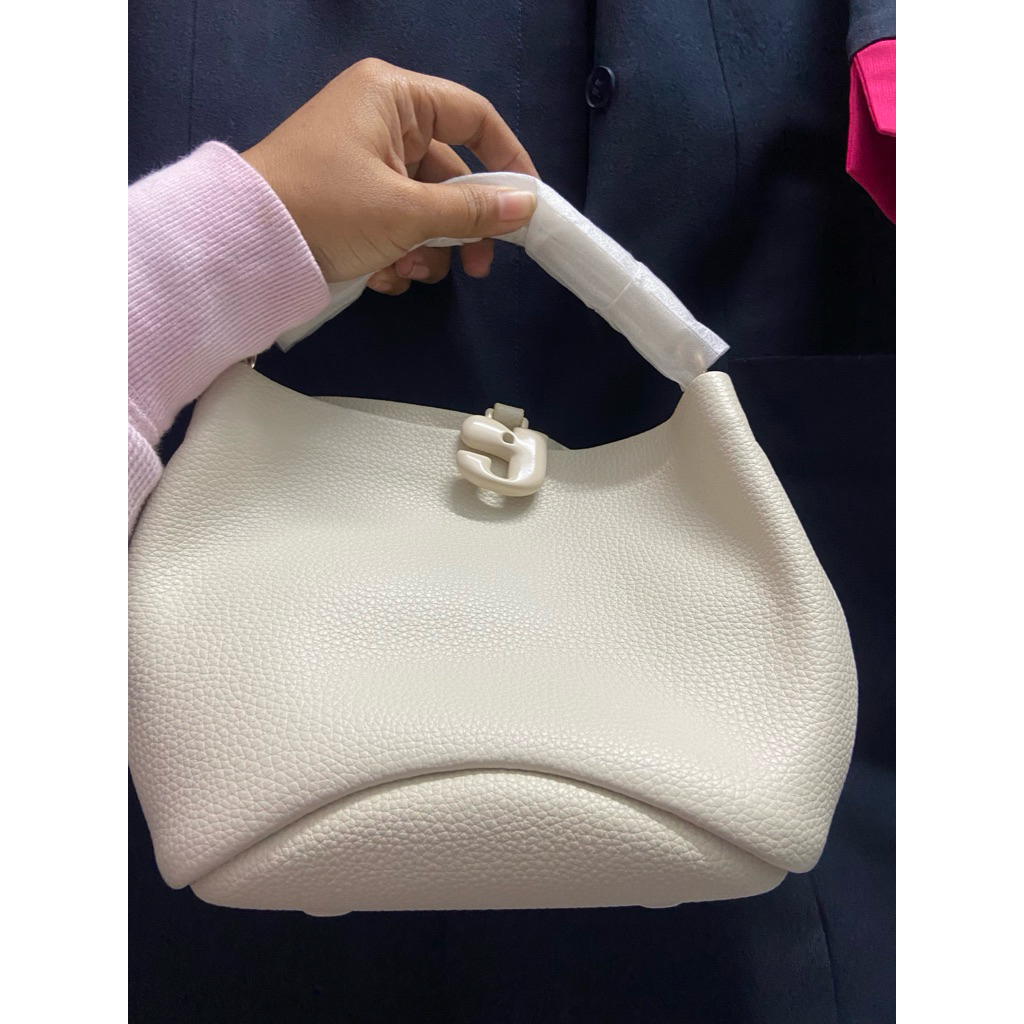 Tas kulit/Tas kecil kunogigi