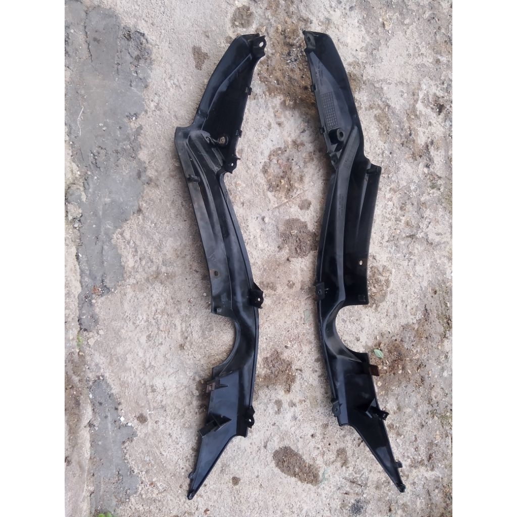 Cover Bodi Bagian Bawah Honda Revo AT Matic Kode KWZ Barang Second Original