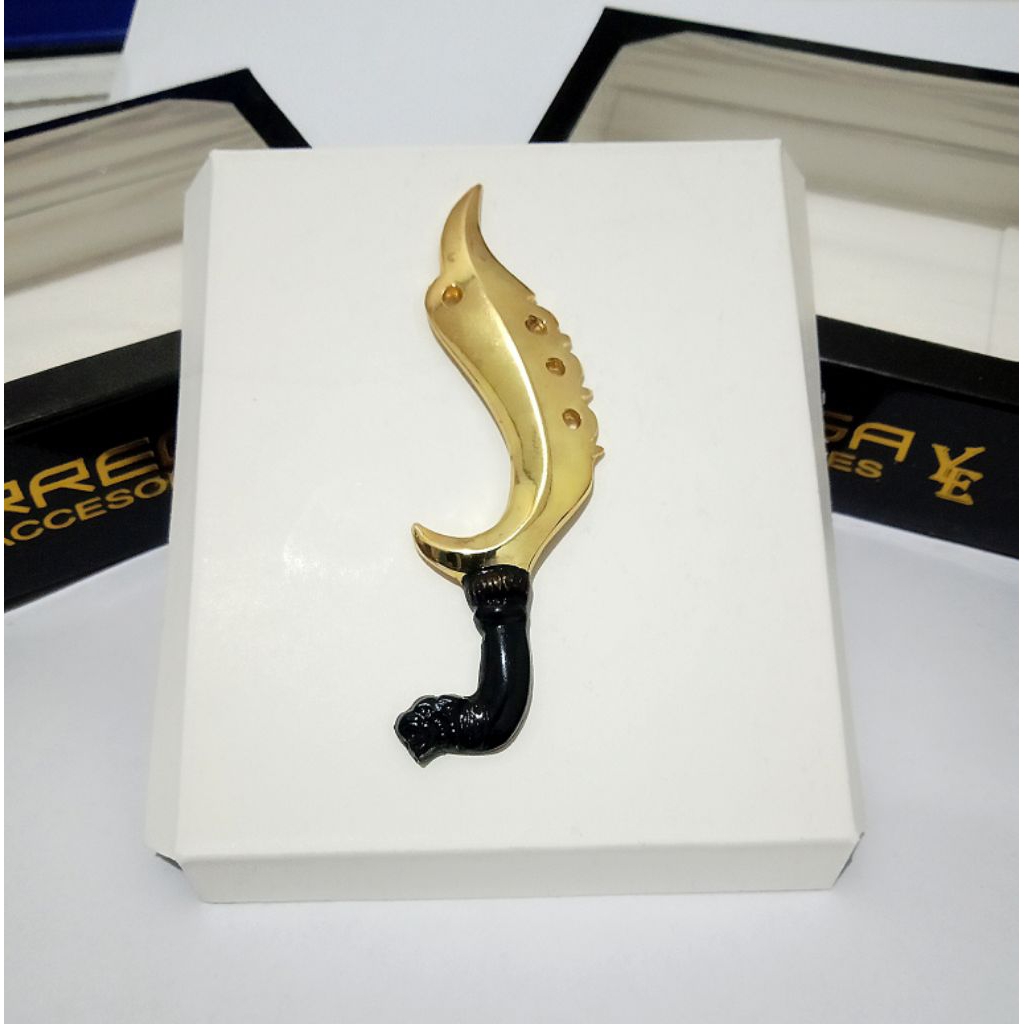 KUJANG KASUNDAAN ( PIN KUJANG PIN PECI )