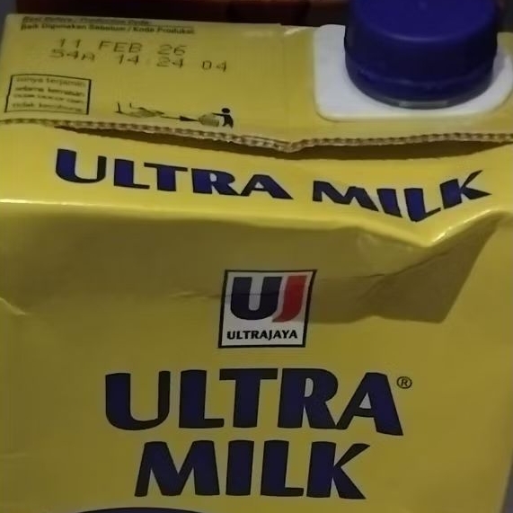 

Susu UHT Ultra Jaya 1000ml rasa Cokelat