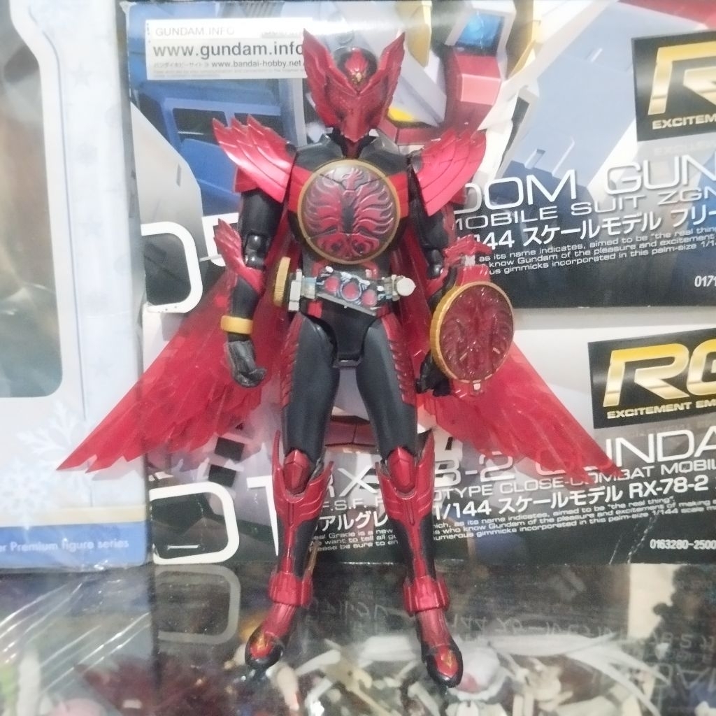 SHF S.H.Figuarts Kamen Rider OOO Tajadol Combo
