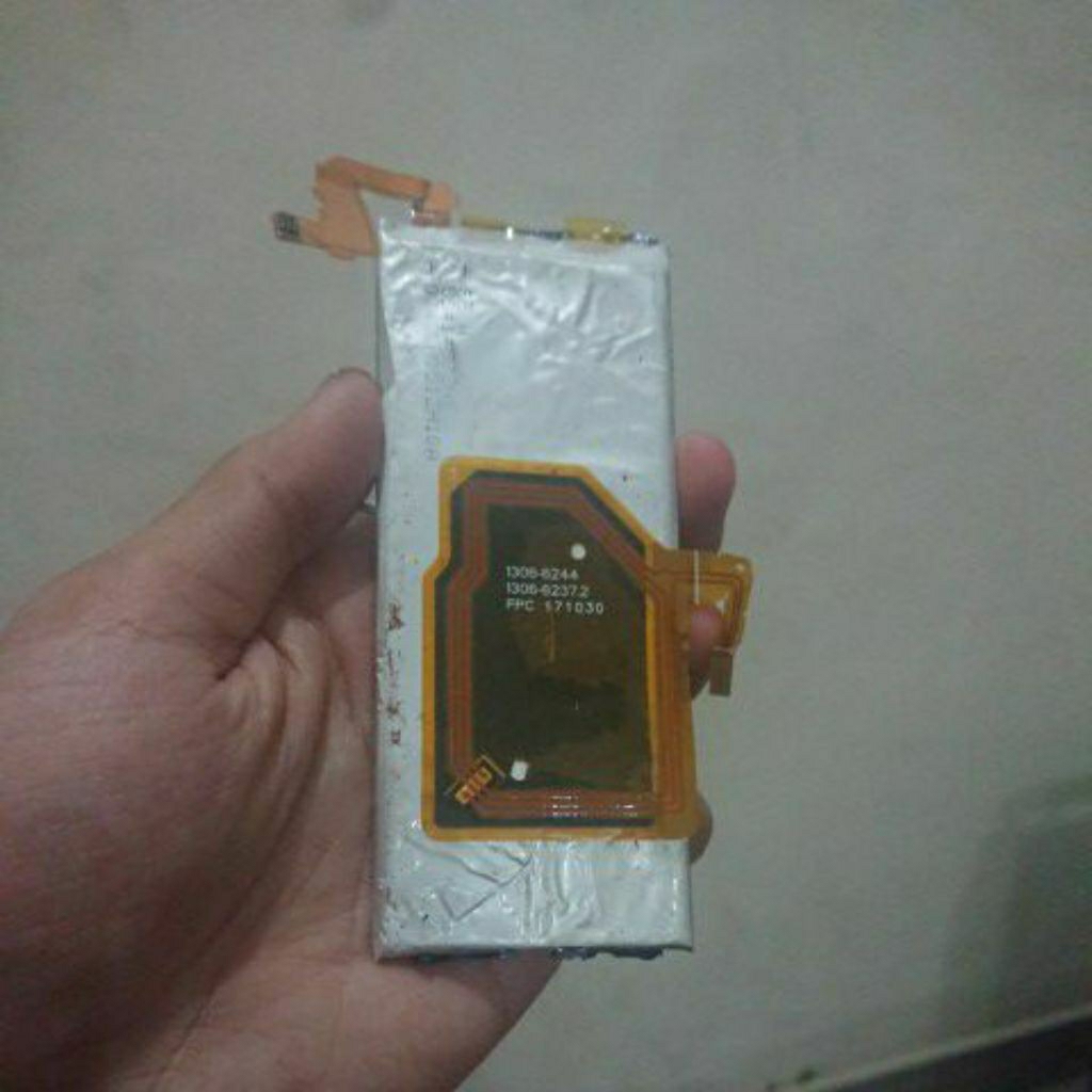 Batre Sony xz premium copotan