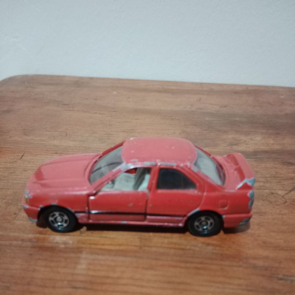 tomica nissan primera