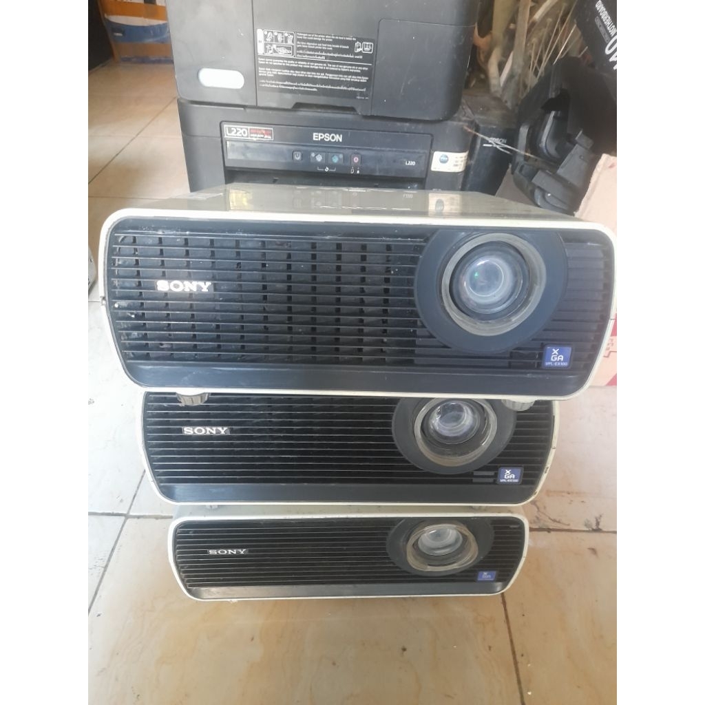 Lcd proyektor Sony vpl ex-100 ADA minus