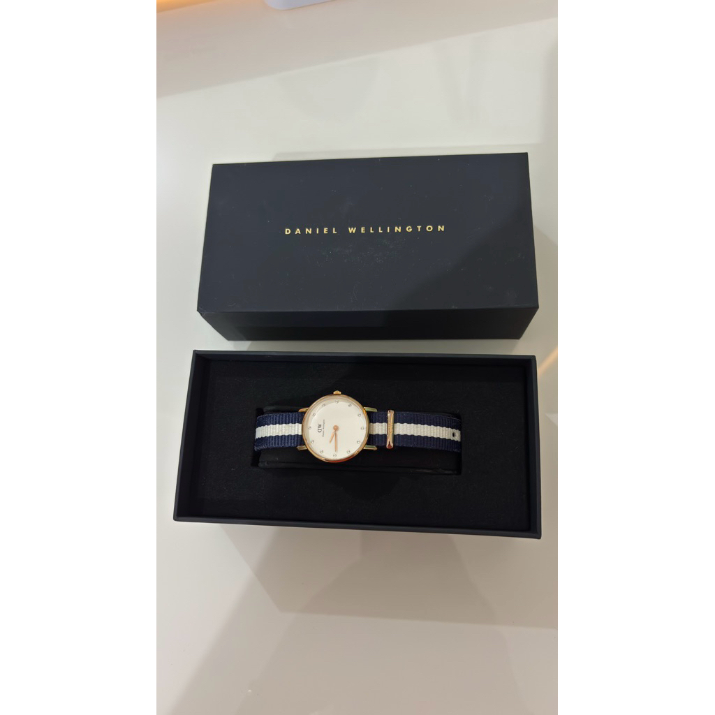 preloved jam tangan wanita/preloved jam daniel wellington