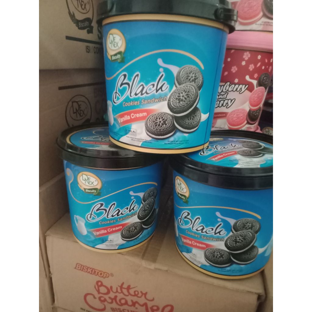 

DENEX Biskuit Timba // Golden strawberry// Vanilla Milk // Black vanila cream 1 karton isi 6pcs