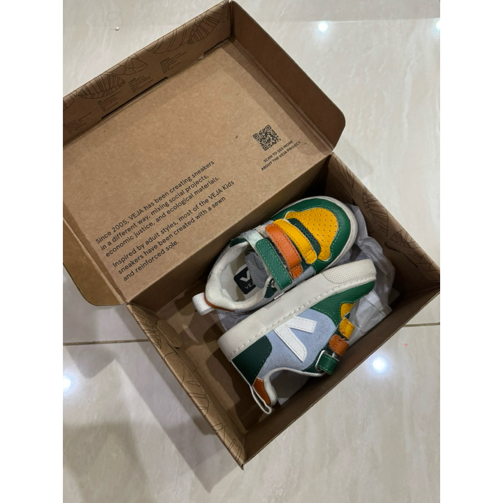 Sepatu anak Veja Small V-10 Velcro Multicolor Veja Kids- Size 22 EUR Preloved