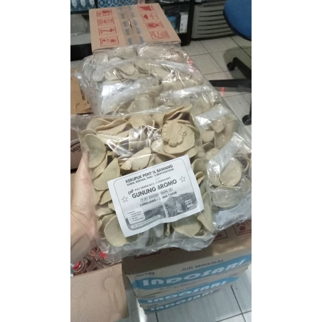 

Krupuk Pentol Bawang