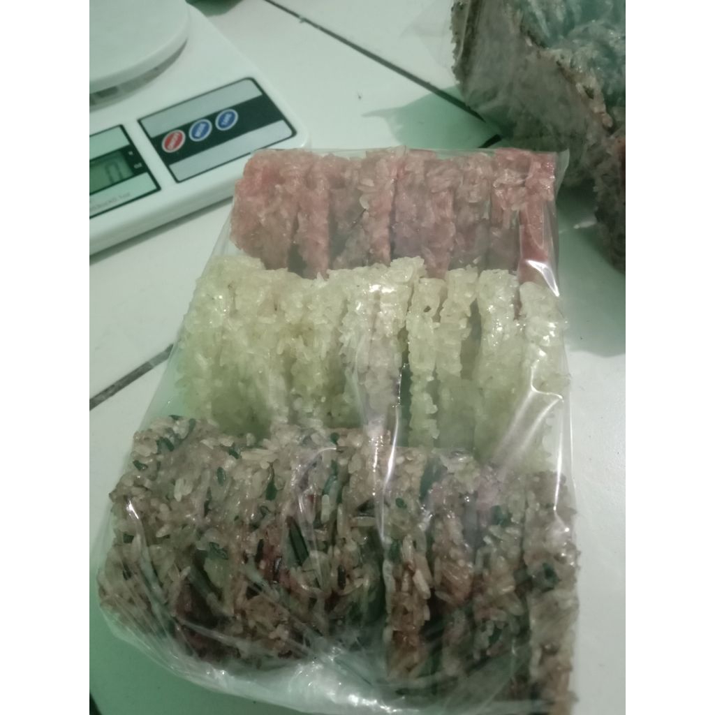 

Reginang ketan mentah isi 30 pcs,rasa ORI,terasi,ketan item,mix