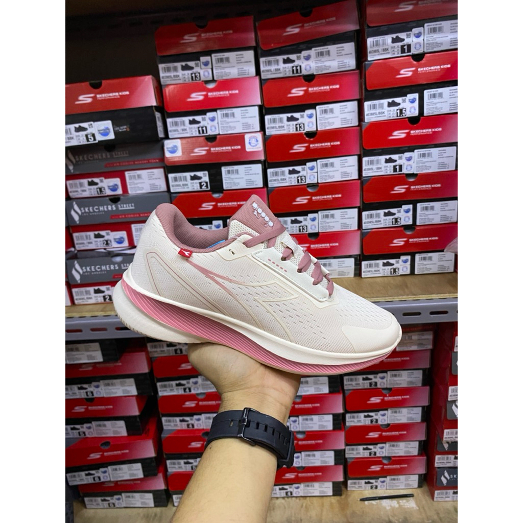 sepatu diadora original wanita / Diadora park womens running shoes-Beige