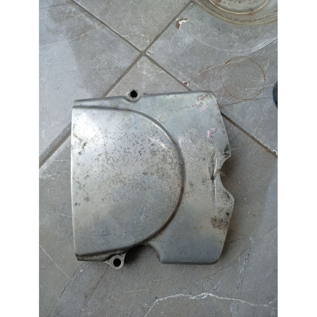 tutup rantai depan honda cb100 /cb 125 ,gl100 original