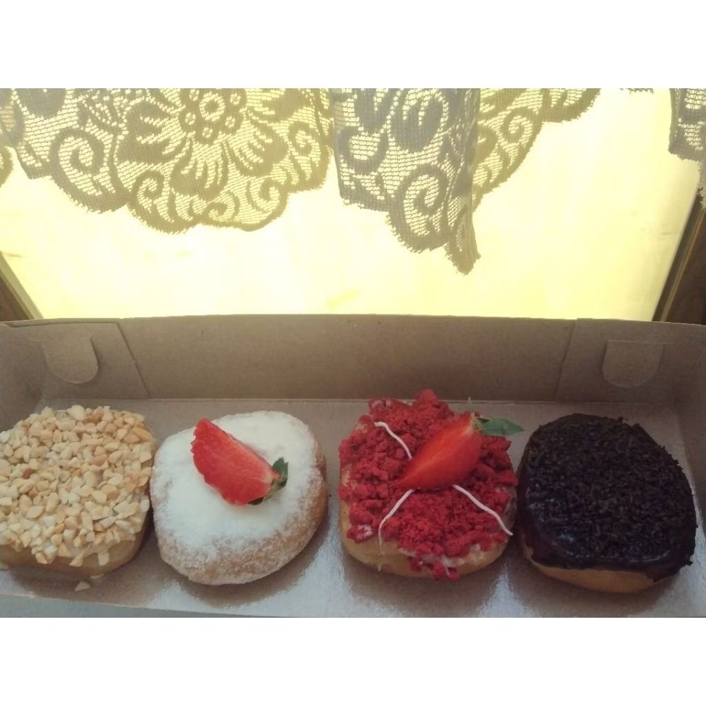

Donat Susu Hias , donat coklat, donat Redvelvet