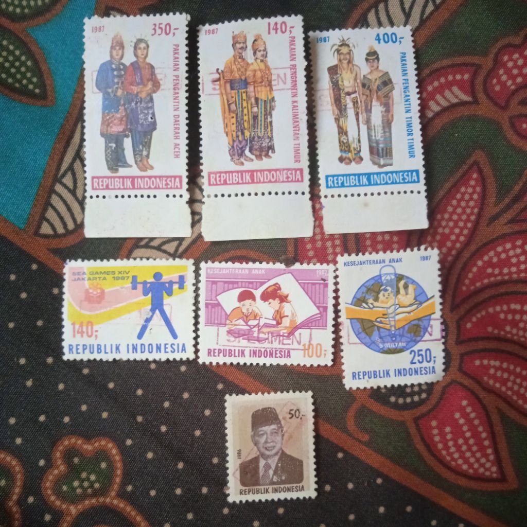 

Prangko Specimen th 1986 & 1987