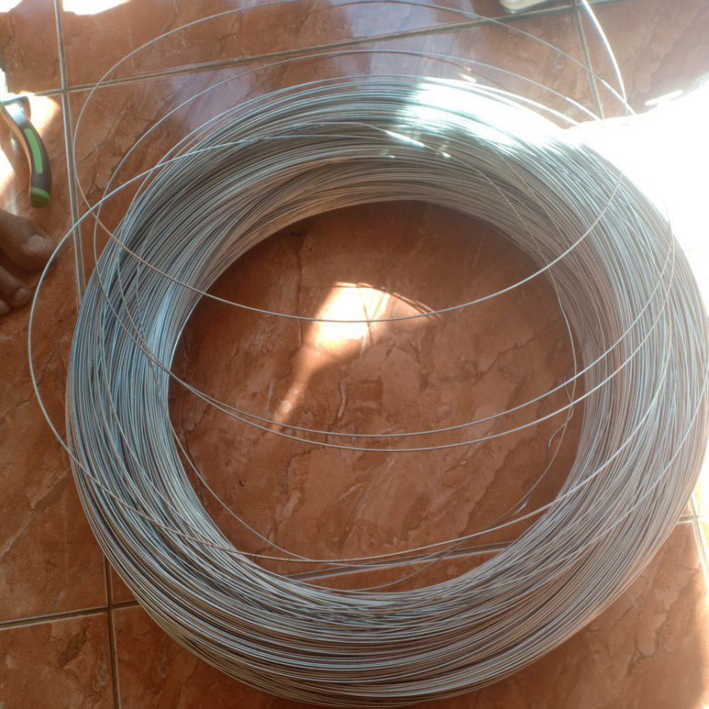 Tali Kawat Putih / Tali kawat Putih Serba Guna Harga Per ½ kg