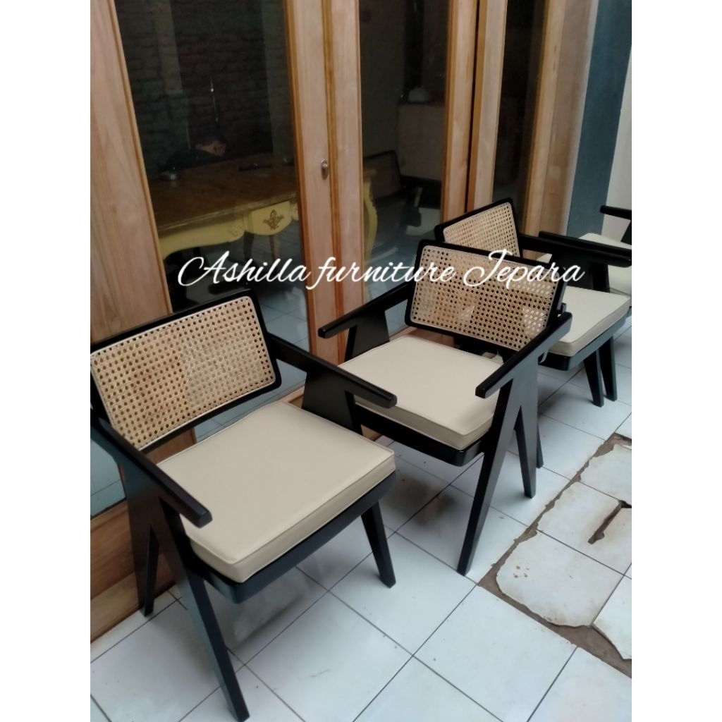 kursi makan.kursi makan kayu jati.kursi makan jati.kursi jati.kursi.kursi makan kombinasi rotan