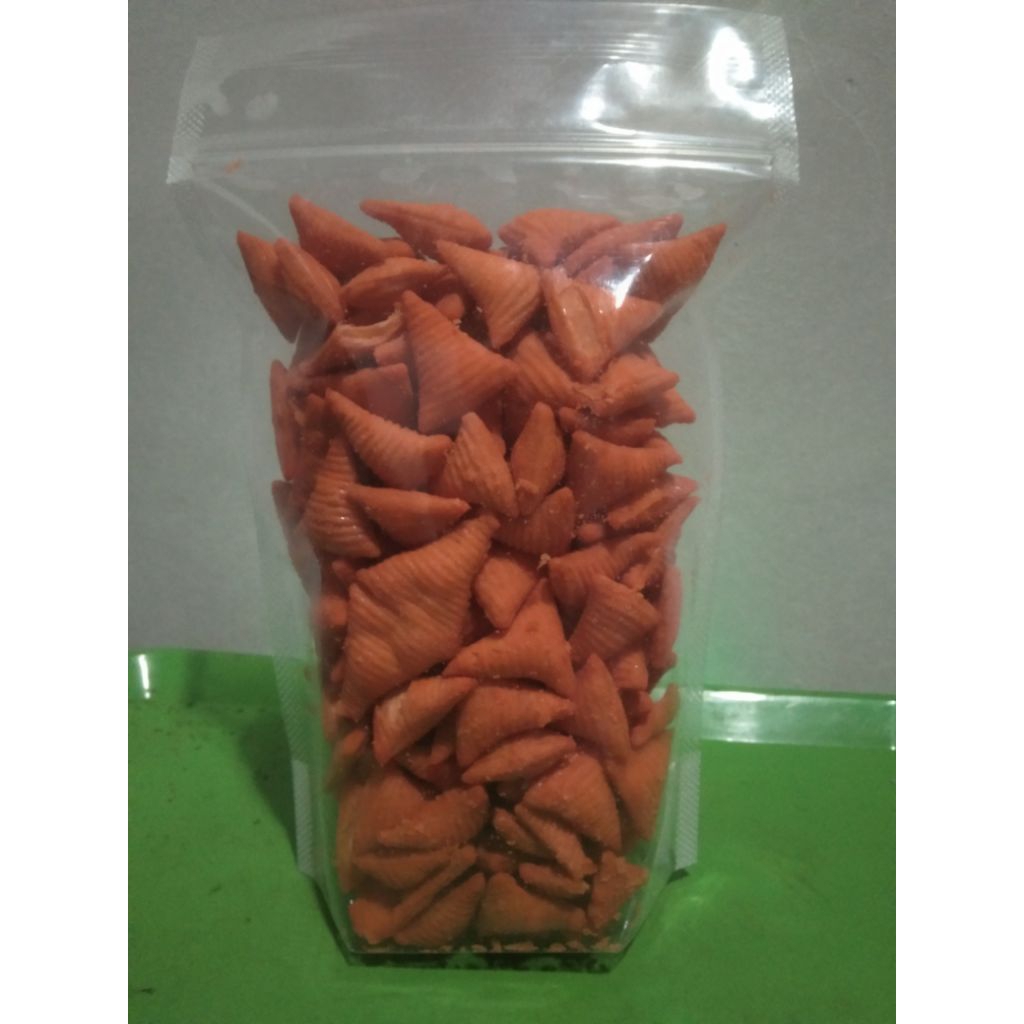 

camilan pang pang segitiga