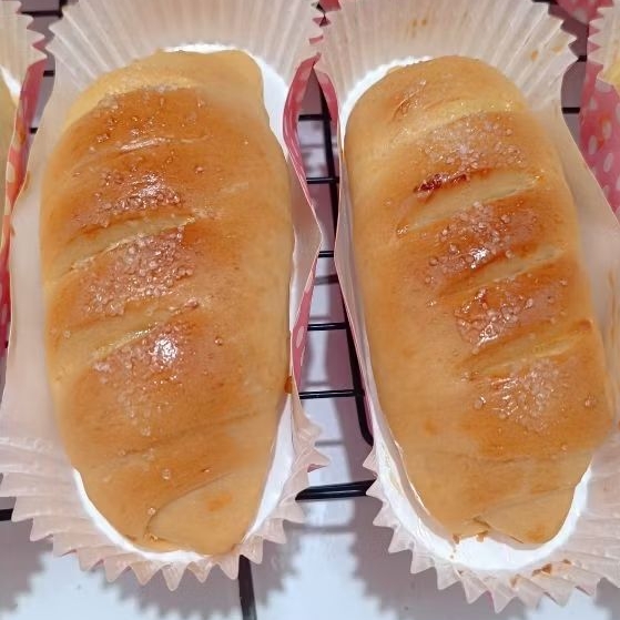 

Roti Isi Keju Zeddar by Jadeol Bakery Singkawang