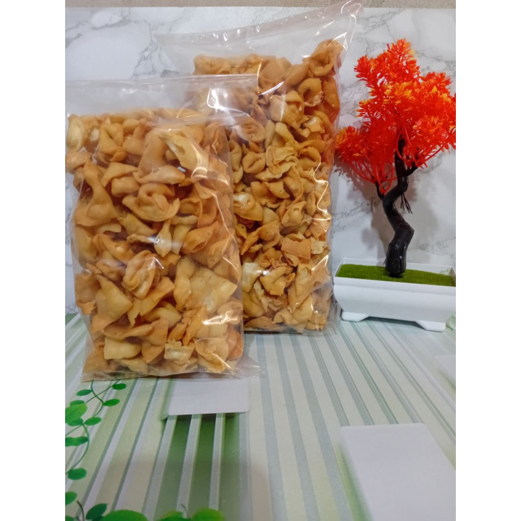 

kripik pangsit mawar