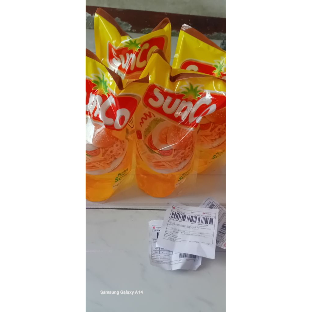 

minyak goreng sunco 2 liter 1DUS isi 6pc
