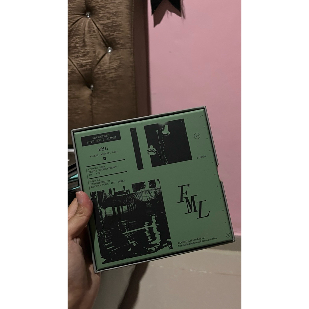 Album Seventeen FML