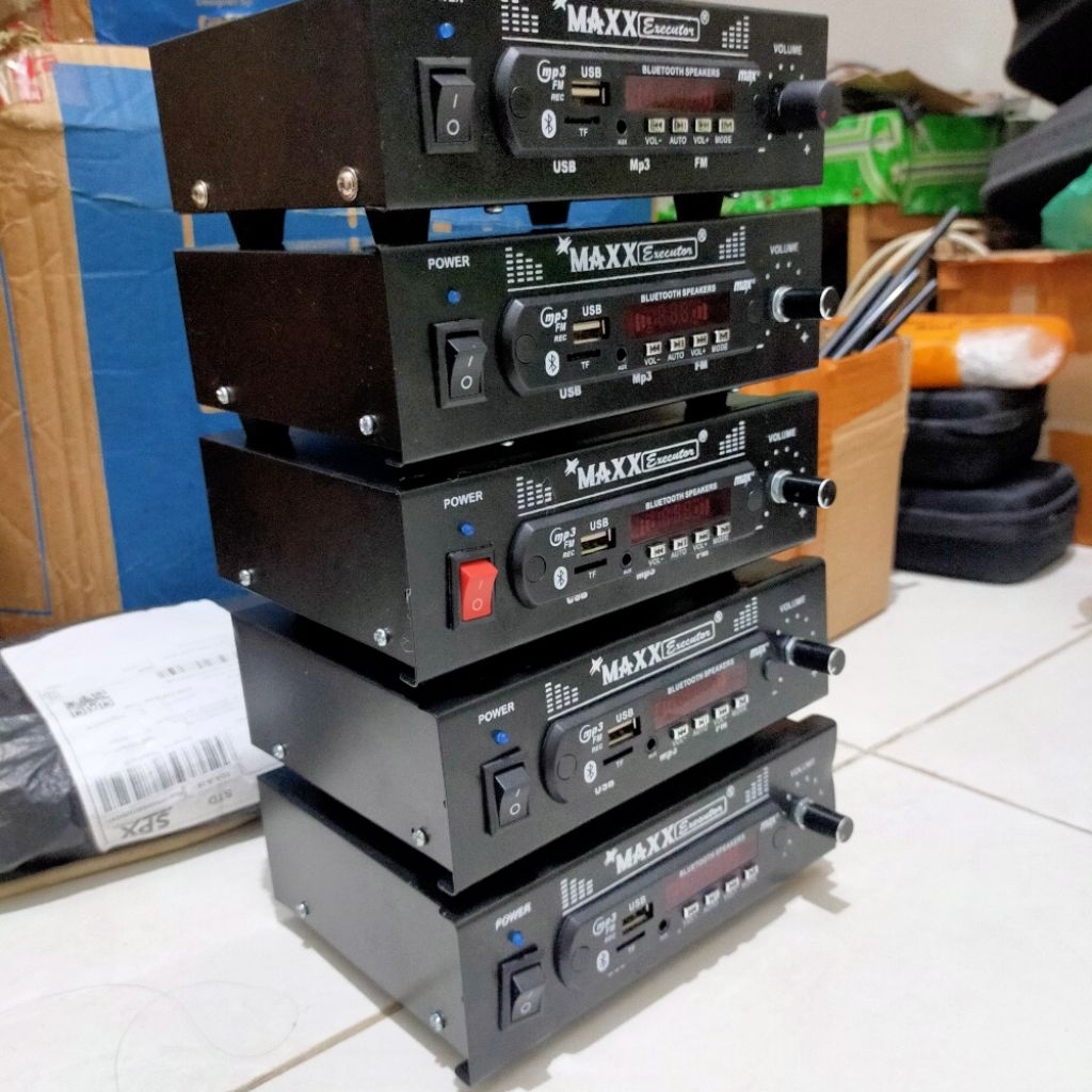 Amplifier rakitan bluetooth Doble power karaoke on