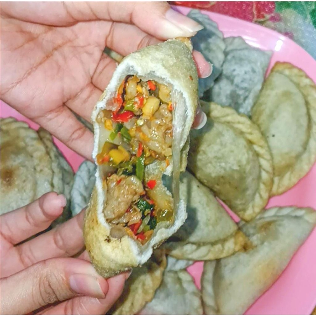 

Cireng Isi Jando Pedas Extract daun jeruk by Èxito Food