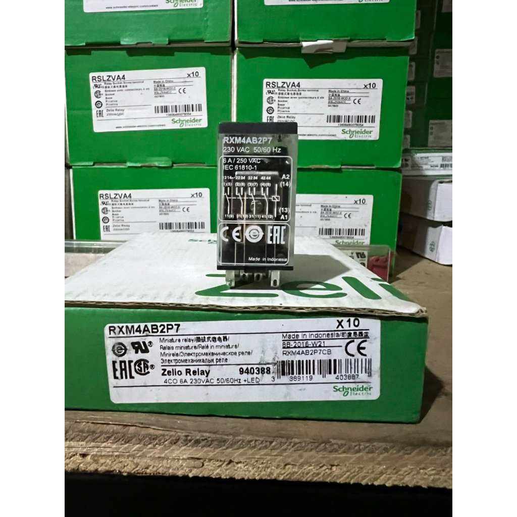 RXM4AB2P7 RELAY SCHNEIDER 230VAC 14PIN 4PDT