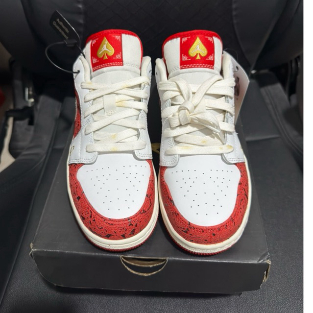 NIKE AIR JORDAN 1 LOW SPADES GS (100% AUTHENTIC)
