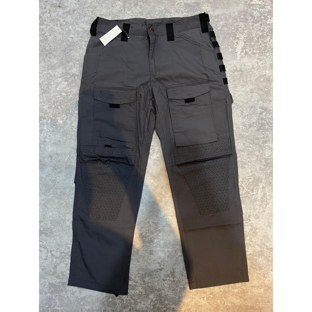CELANA KARGO OUTDOOR SECOND