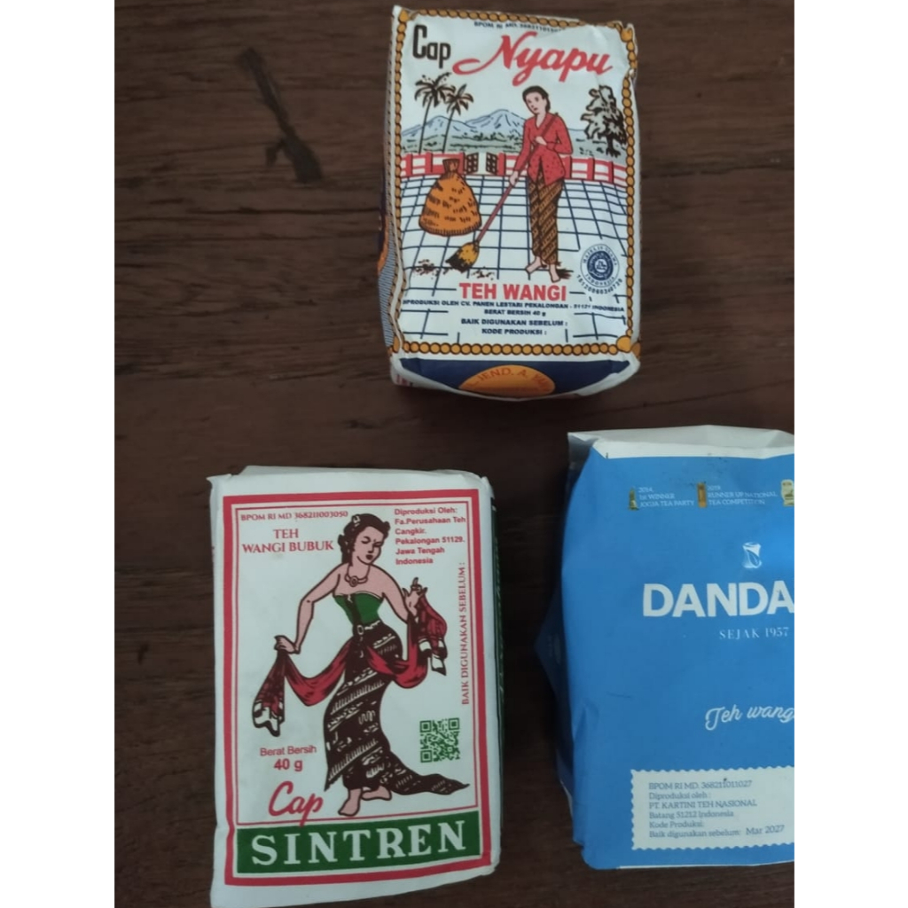 

Teh Khas Angkringan Solo Edisi 3 Macam (Cap Sintren, Cap Nyapu, Cap Dandang)