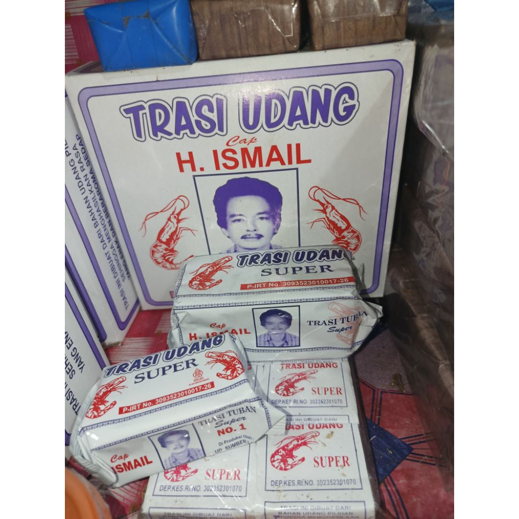 

TERASI HAJI ISMAIL KHAS ASMORO QONDI TUBAN