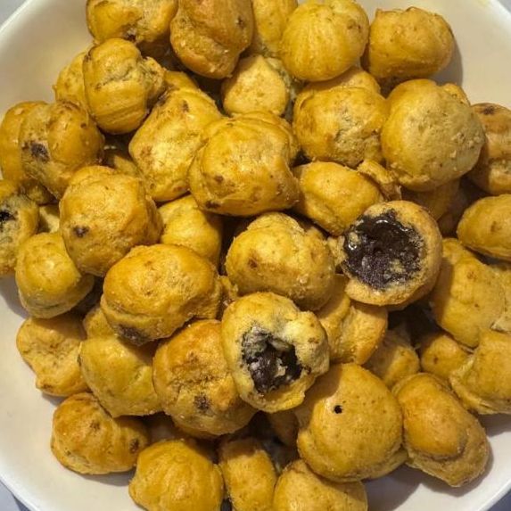 

SNACK KILOAN 500 gram SOES CREAM COKLAT / SOES COKLAT / SOES KERING