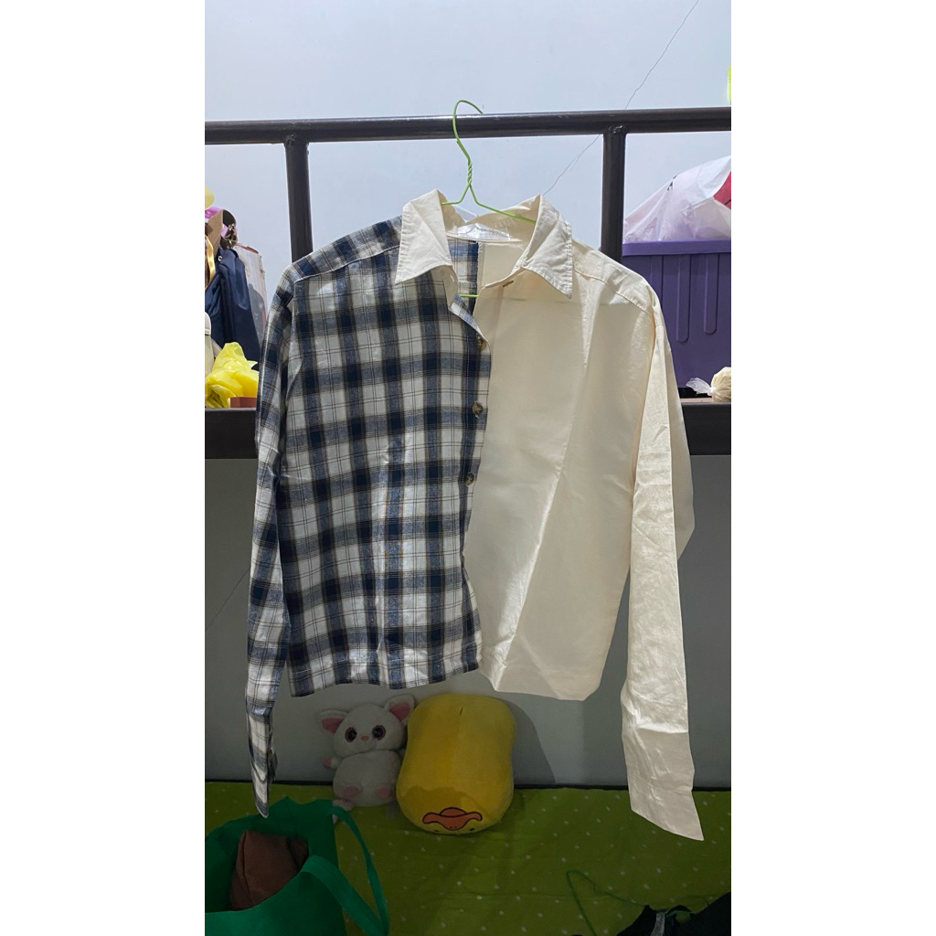 PRELOVED - Kemeja two tone crop