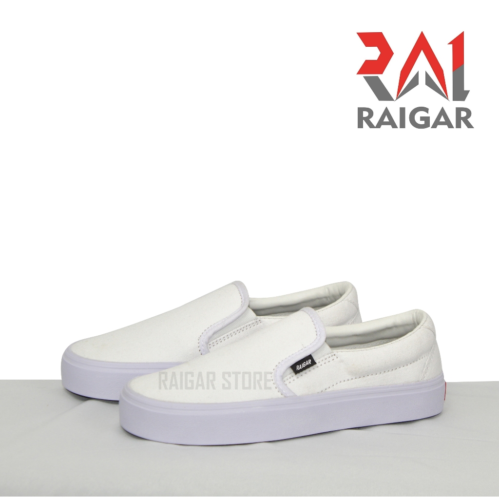 Sepatu Slip On Canvas Putih Polos Tanpa Tali Casual Simpel Anti Licin Pria Wanita 36-44