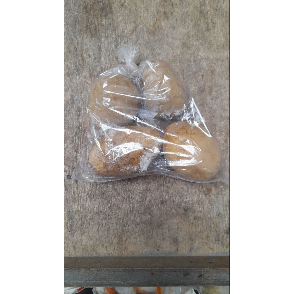 

kentang 1/2 kg isi 3-4 bji ukuran sedang warna kuning
