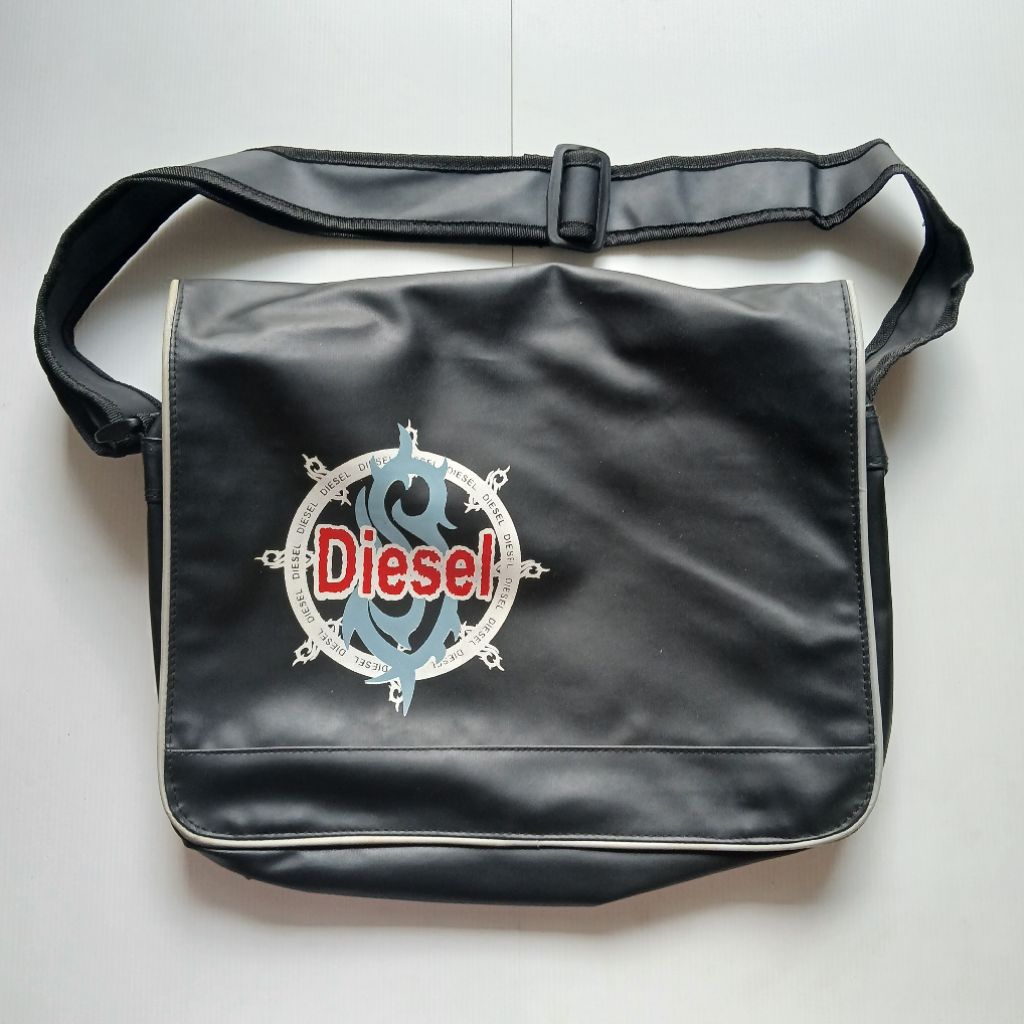 Tas Selempang Sling Bag Crossbody bag DIESEL