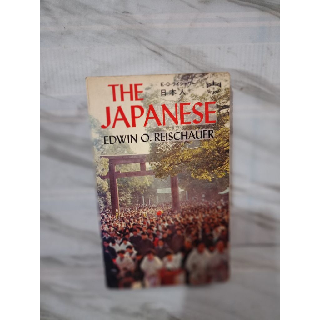 IMPORT: THE JAPANESE by Edwin o.reischauer