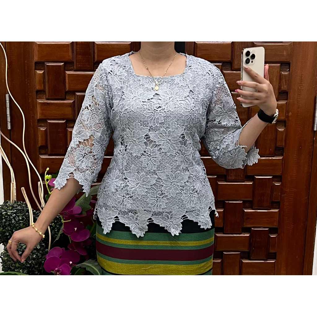 Blus/atasan brokat/brokat bangkok/baju pesta/baju brokat