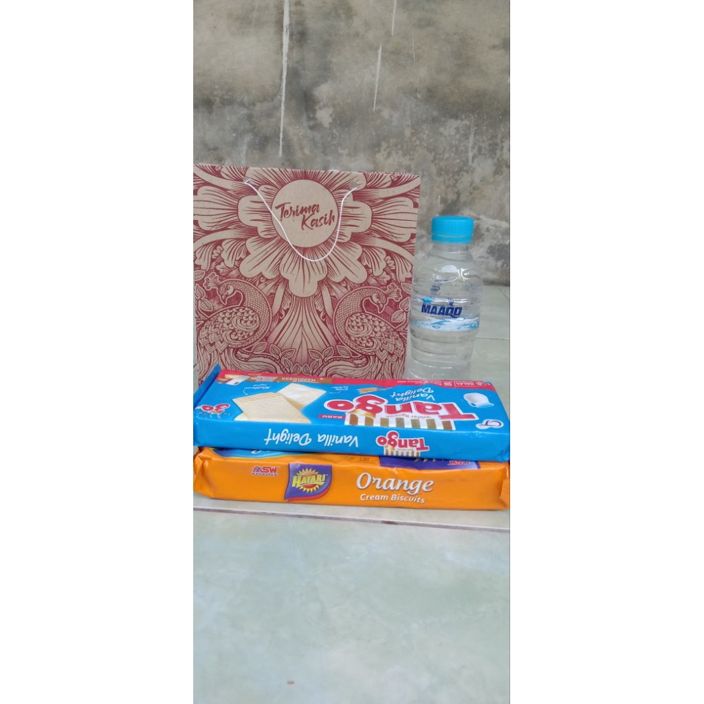 

Tas Kertas Batik/Tas souvenir/Tas Snack(50pcs)TANGGUNG TALI BENANG