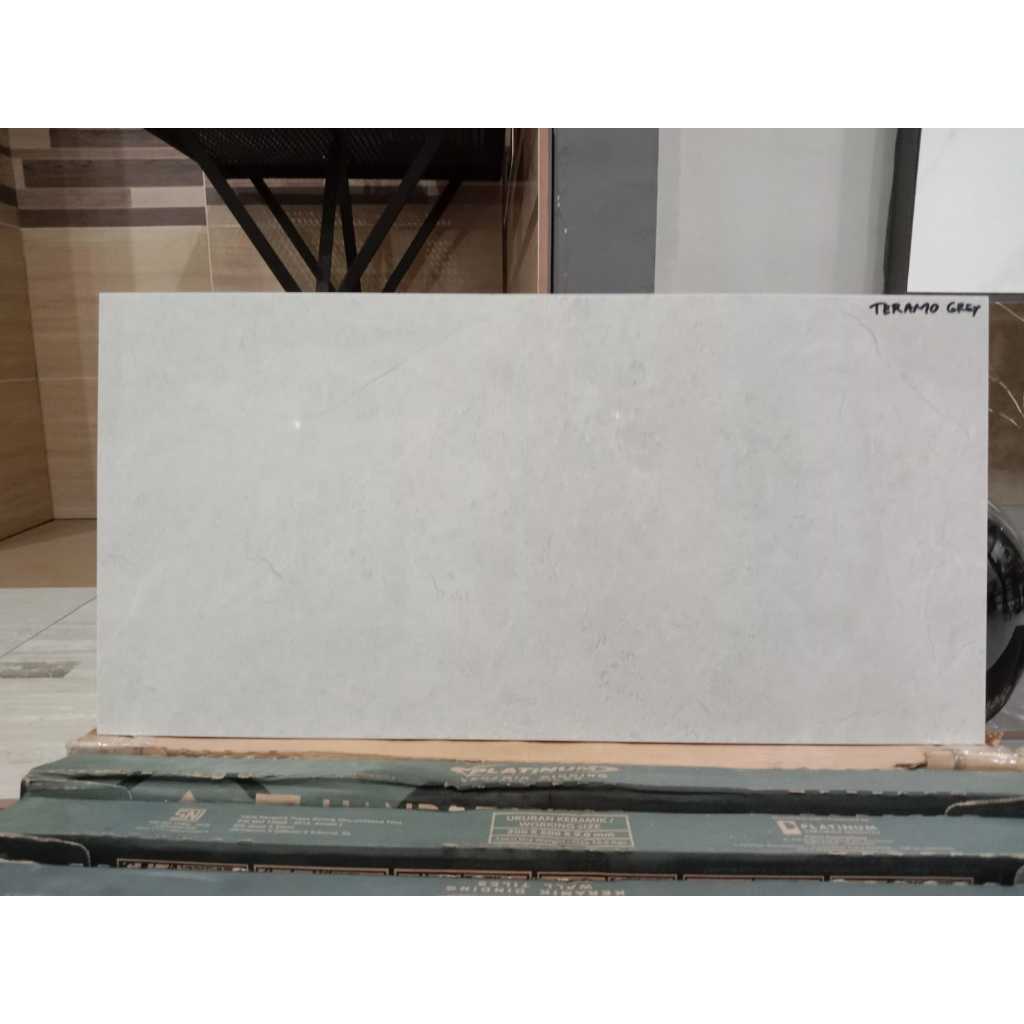 Keramik Platinum Teramo Grey 30x60 - Kilat Medan