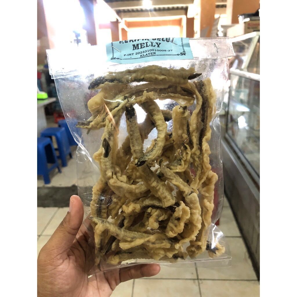

Kripik Belut-Oleh oleh Khas Solo