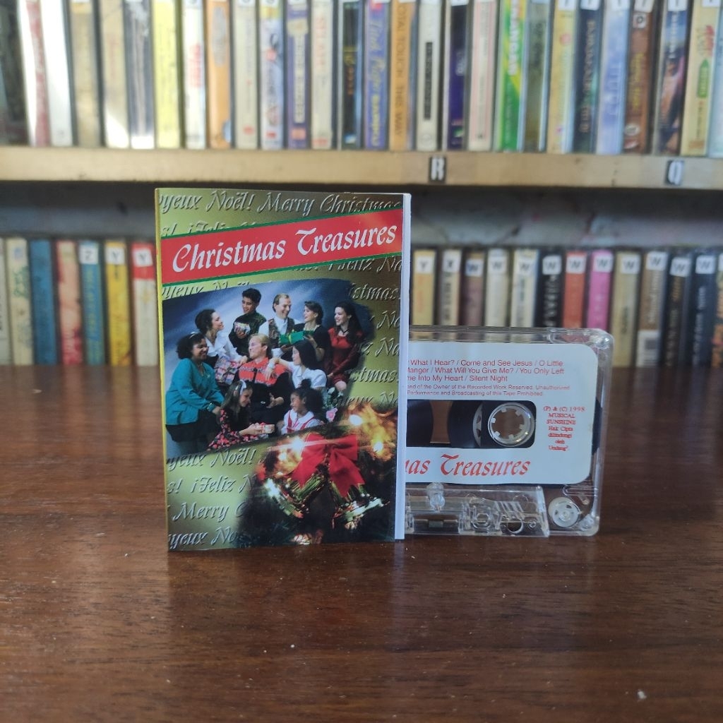 Kaset Pita Christmas Treasure