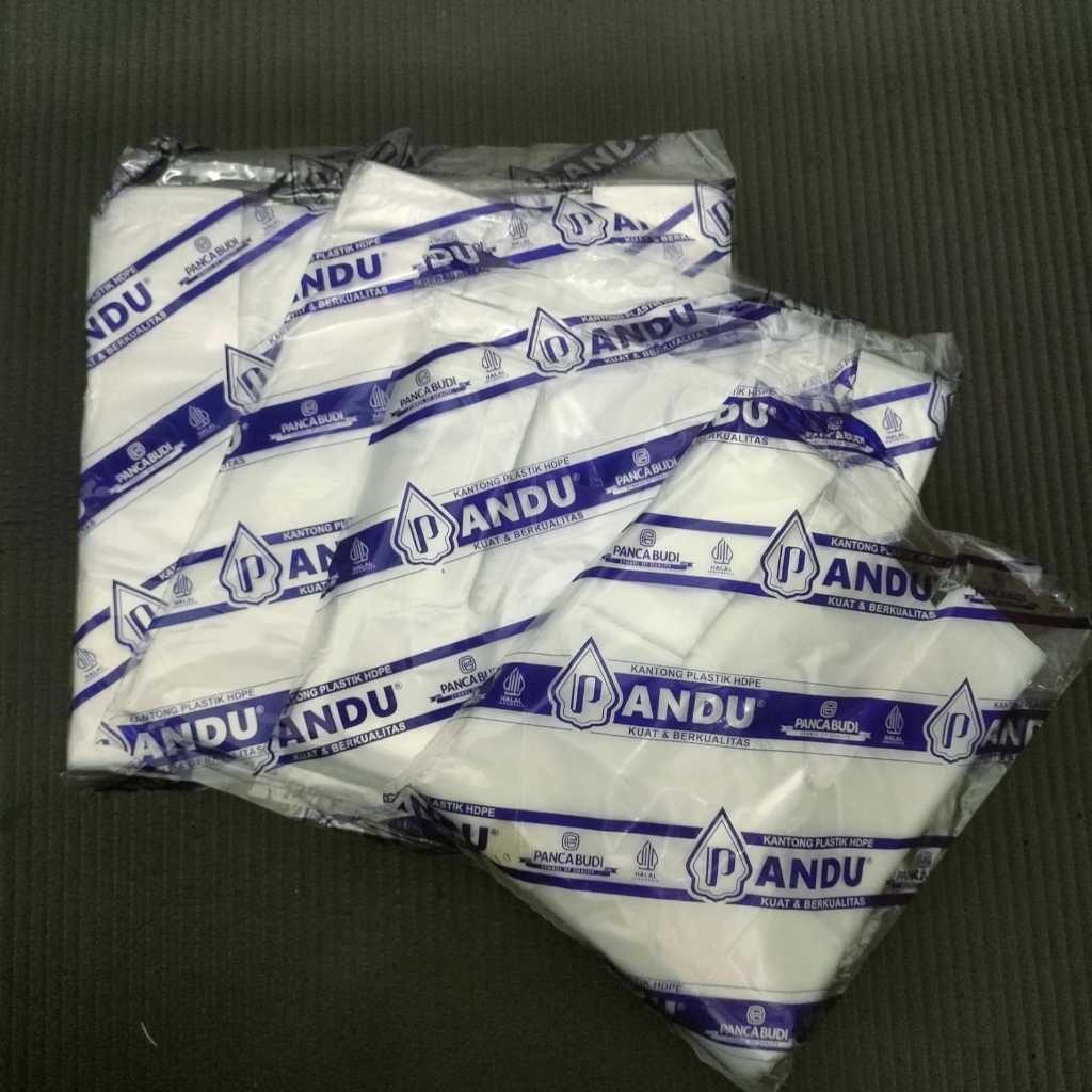 Kantong Plastik/Kresek Bening Panjang HDPE Merk PANDU Tanggung Ukuran 24