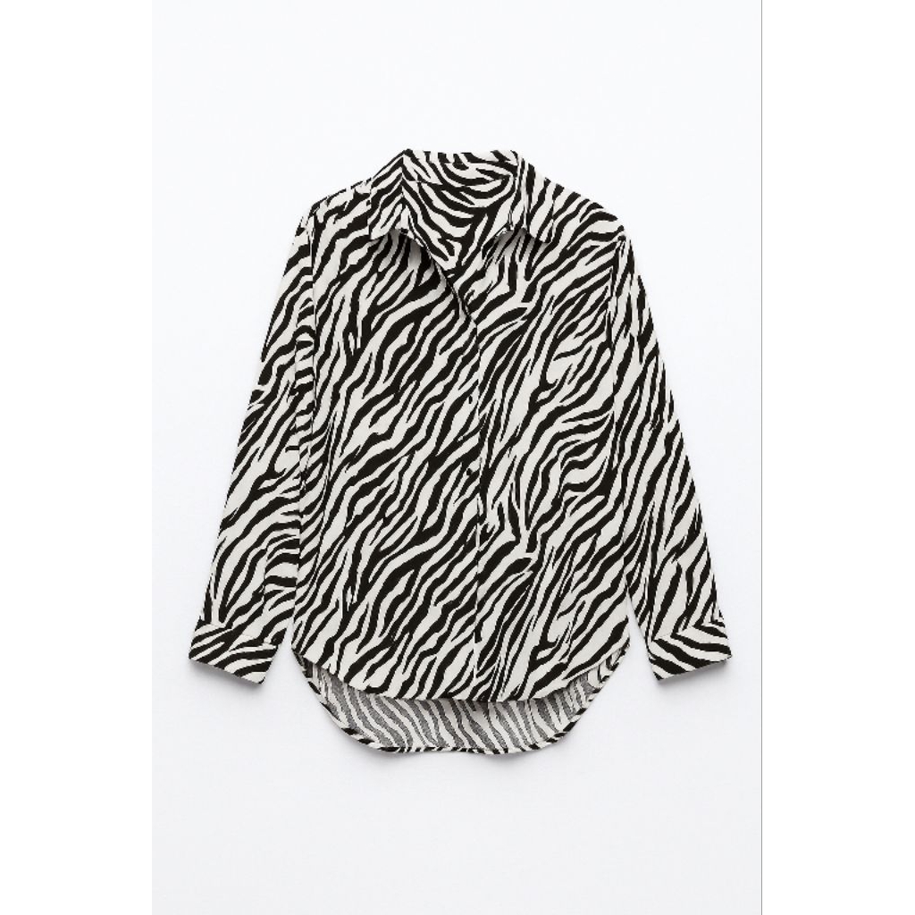 Preloved Kemeja Wanita Lengan Panjang Motif Zebra Zara