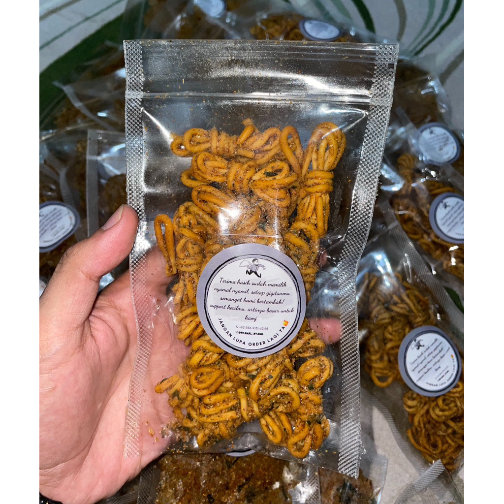 

100 gr | MIE GULUNG PEDAS DAUN JERUK